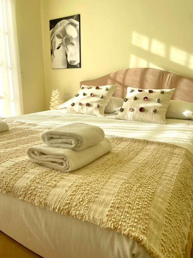 Luxury Four-Room Apartment In Monza Centro - 2 Min Walk To Train Station Экстерьер фото
